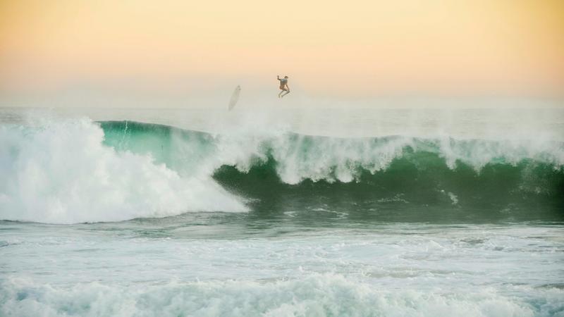 soñar con olas gigantes